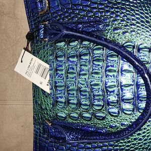 Brahmin Small Finley. NWT. Color: Royalty Ombre Melbourne. Never used/carried.